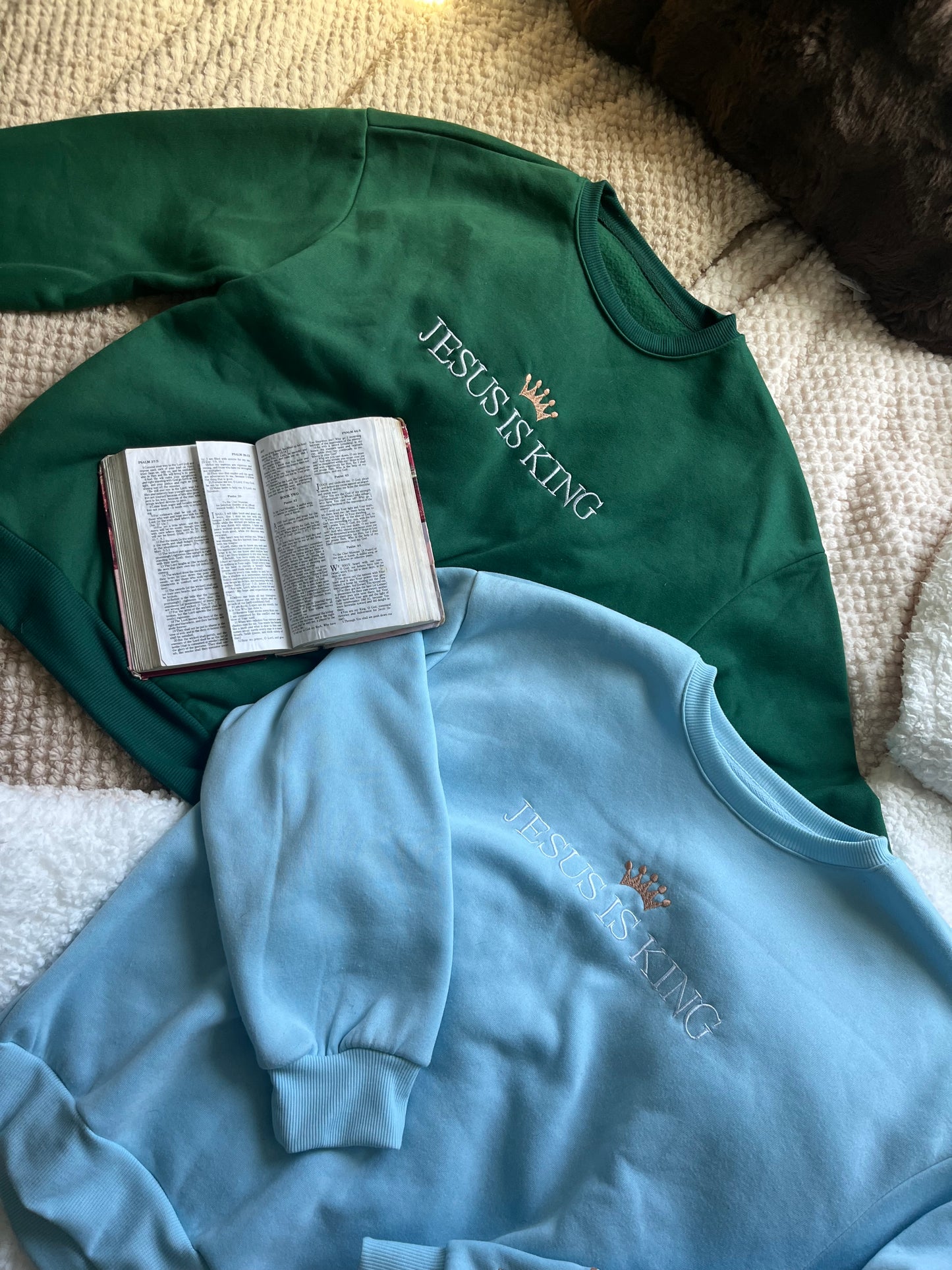 JESUS CREWNECK SWEATER